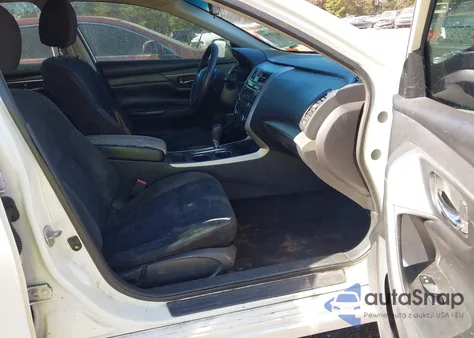 2015 Nissan Altima 2.5/2.5 S/2.5 Sl/2.5 Sv z USA, uszkodzony, nr VIN 1N4AL3AP4FC494322